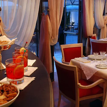 Relais Dell'orologio 4*